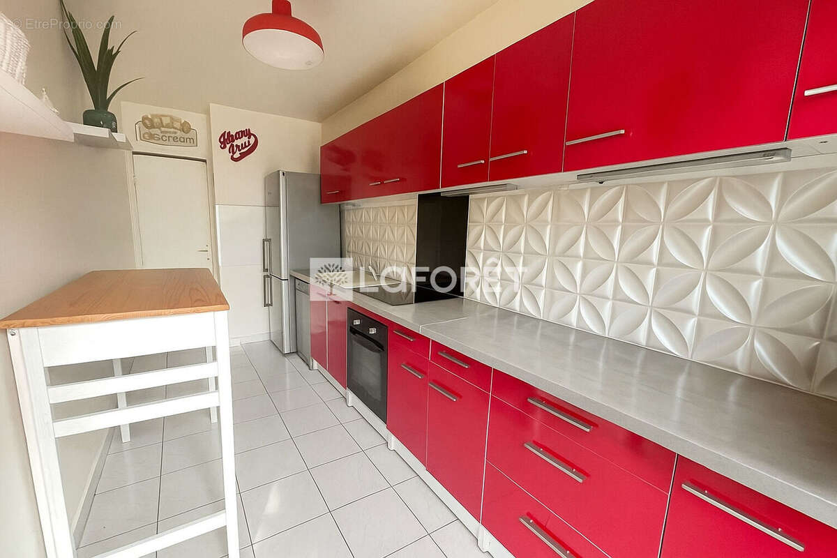 Appartement à CHENNEVIERES-SUR-MARNE