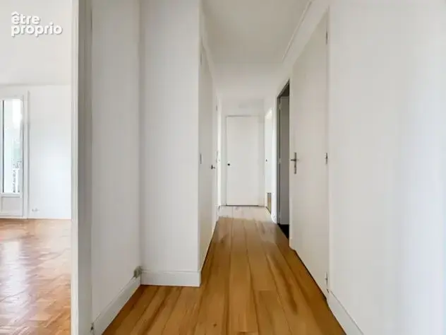 GRAND CHARRAN - T3 rénové - 60m² avec cave - photo 8