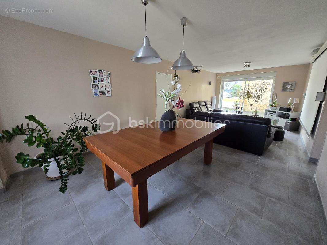 Magnifique Maison de Village de 251m² avec dépendances et piscine à Marzy - photo 11