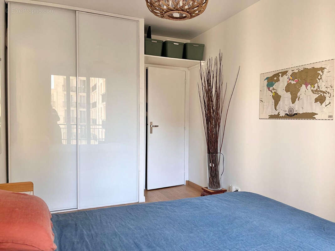 Appartement à PARIS-20E