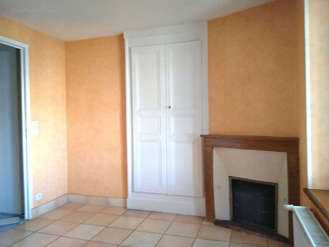 Maison à LA BAZOCHE-GOUET