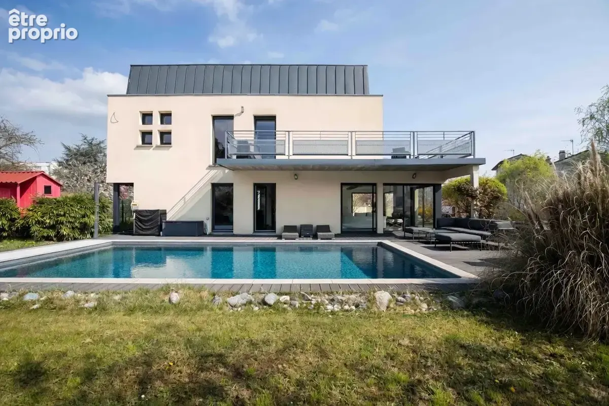 Nancy / a 5 minutes maison d'architecte 342m2 hab + sous-sol 225m2 avec garage 4/6 voitures sur terrain clos - photo 4