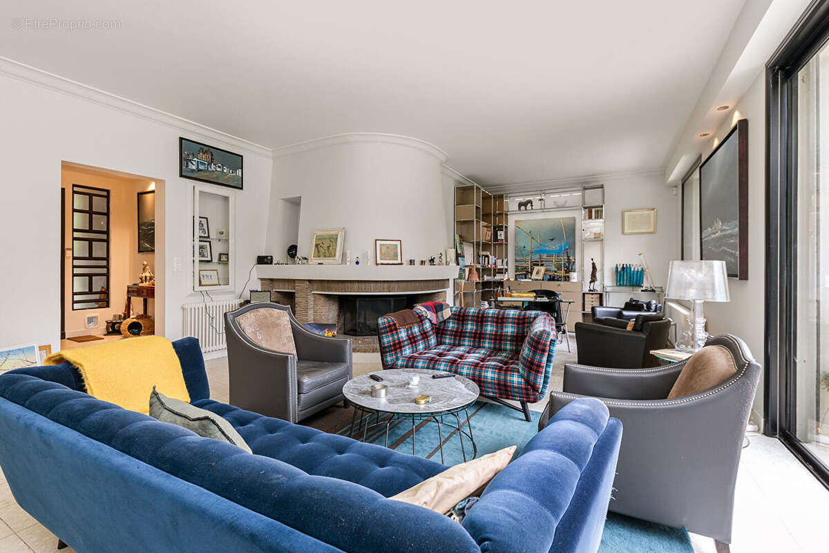 Maison à MONT-SAINT-AIGNAN