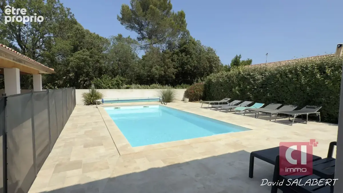 Villa à vendre à Garéoult avec piscine et appartement indépendant - photo 2