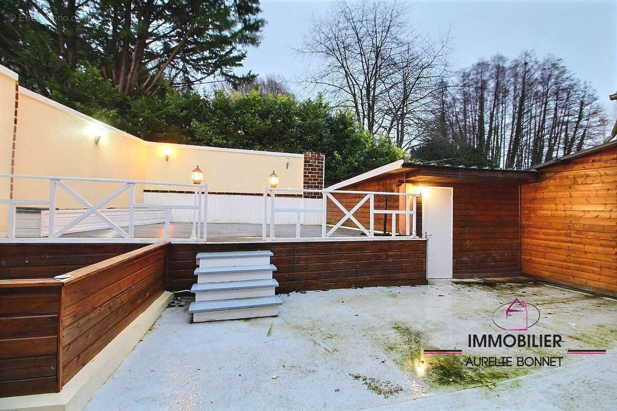 Maison à HERMIVAL-LES-VAUX