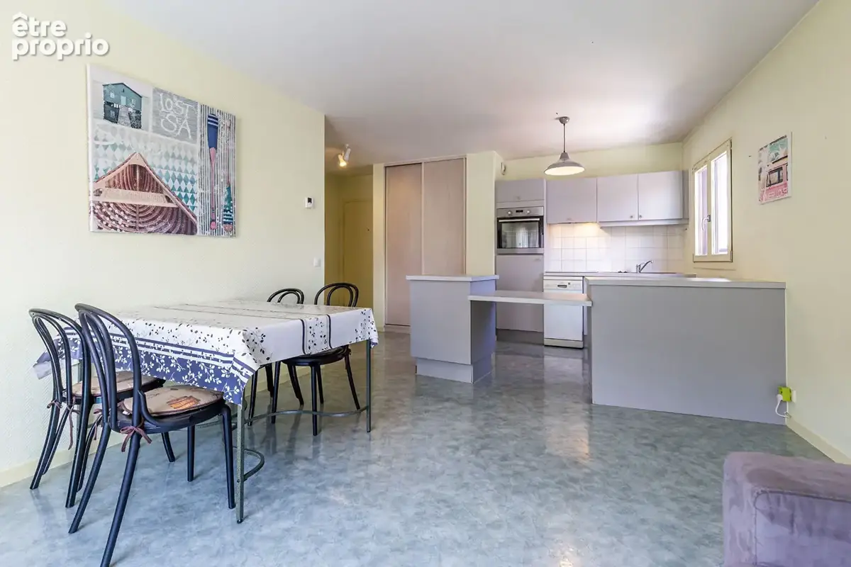 Agence immobiliere laforet - exclusivite - "tulipe" - annecy - hyper-centre - appartement t2 de 42,55m² - balcon - cave - photo 7