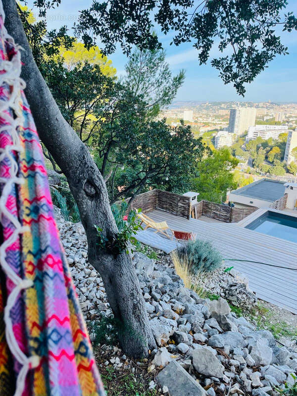 Maison à MARSEILLE-9E