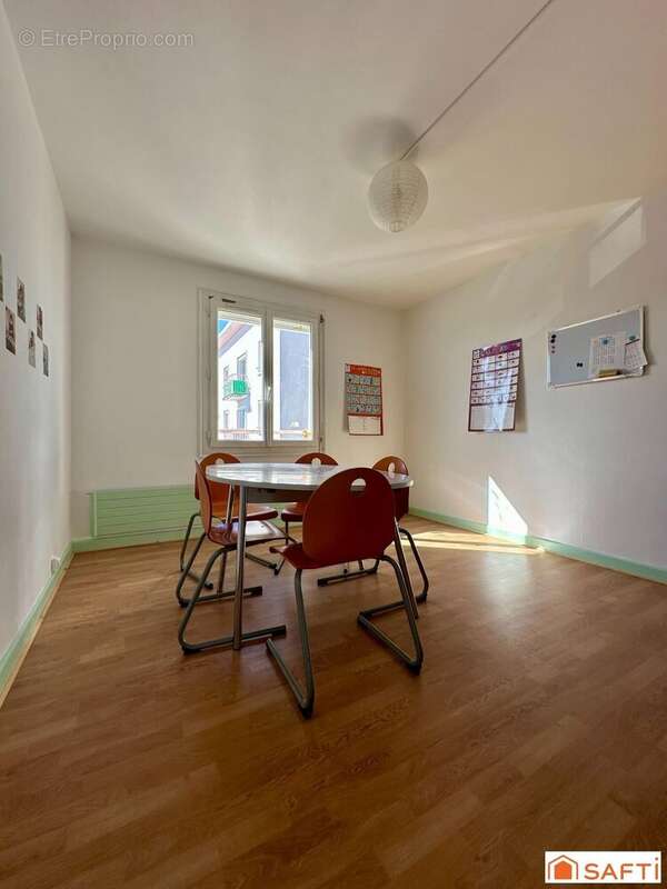 Photo 8 - Appartement à VARENNES-VAUZELLES