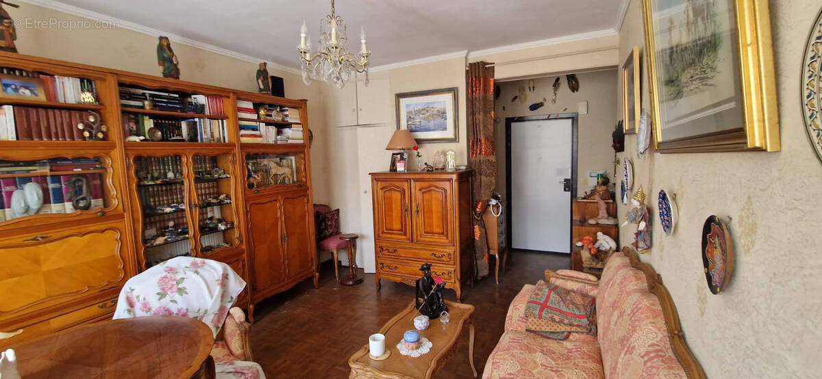 Appartement à MARSEILLE-8E