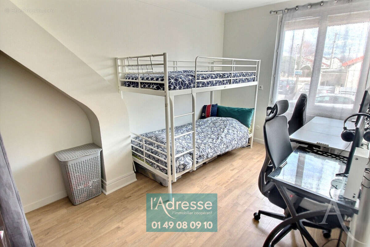Appartement à L'HAY-LES-ROSES