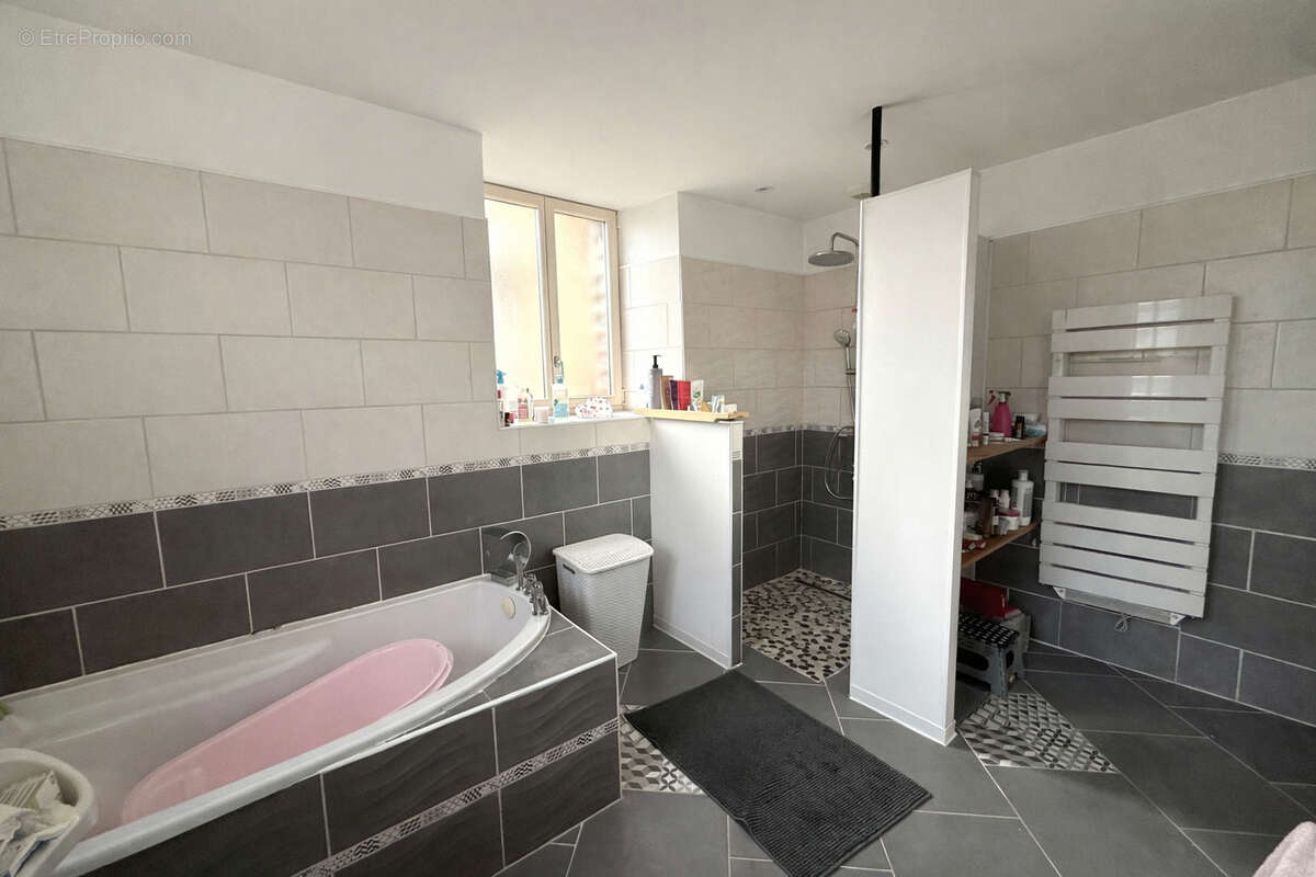 Maison à BUSSY-EN-OTHE