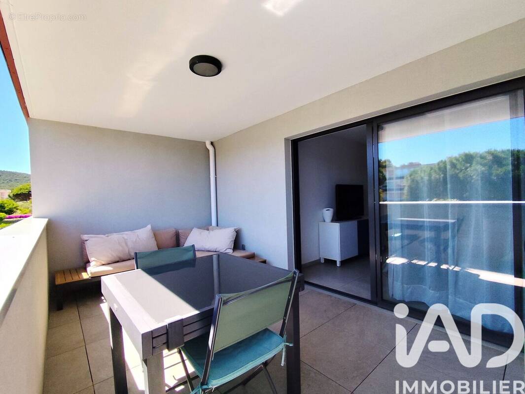 Photo 1 - Appartement à BORMES-LES-MIMOSAS
