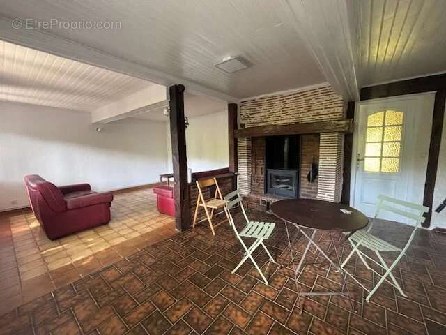 Maison à VIC-FEZENSAC