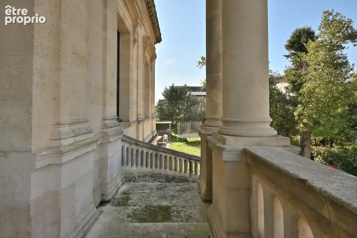 TALENCE Bagatelle - Au rez-de-jardin d'une demeure du 18ème, duplex avec ascenseur, jardin et piscine - photo 11