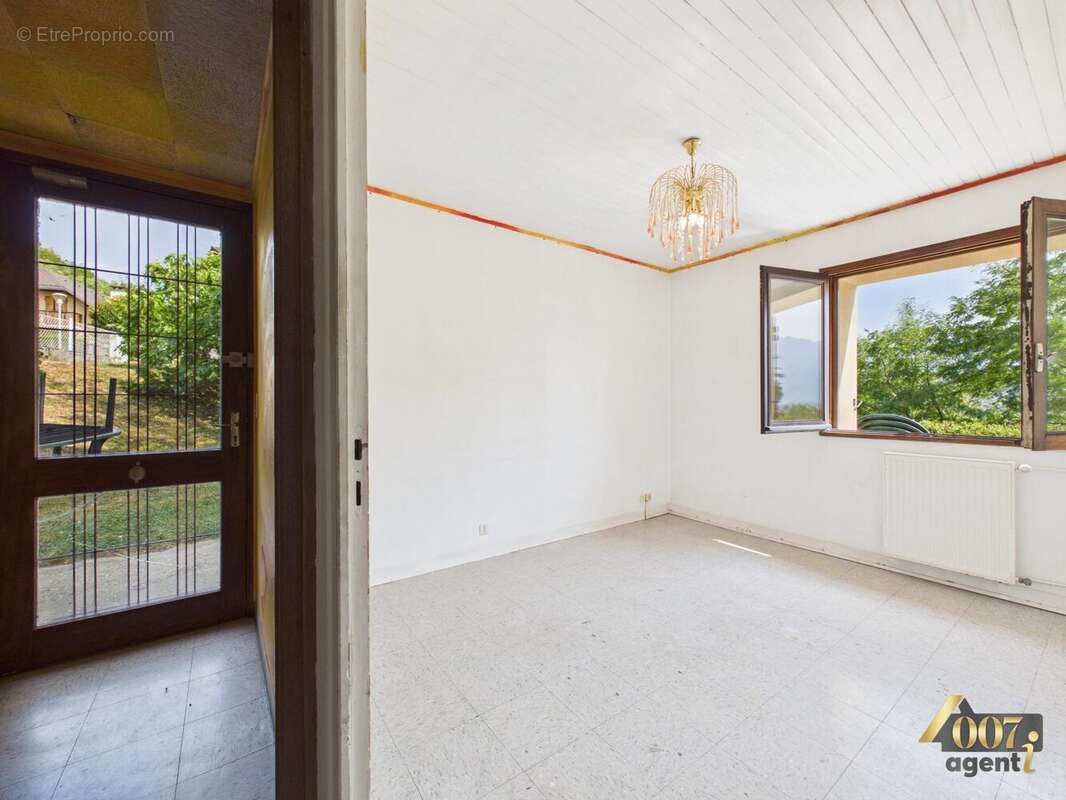 Appartement 91 m² à Montmelian  - photo 4
