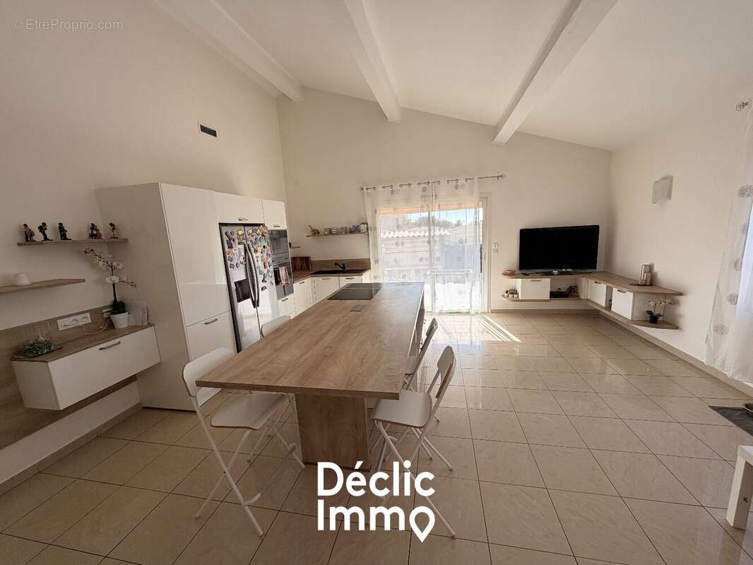 Maison à VILLENEUVE-LES-MAGUELONE