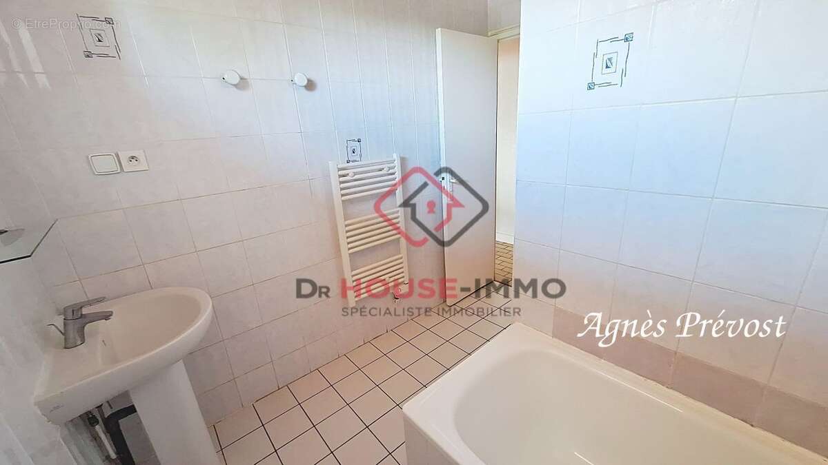 Maison 93 m² à Trevoux  - photo 8