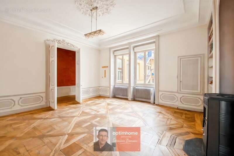Appartement à LONS-LE-SAUNIER