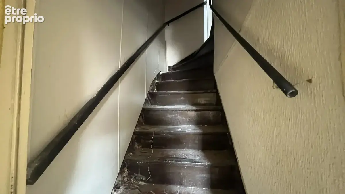 Professionnels de la rénovation : « Ferrières — Maison de ville, réhabilitation lourde, emplacement central » - photo 3