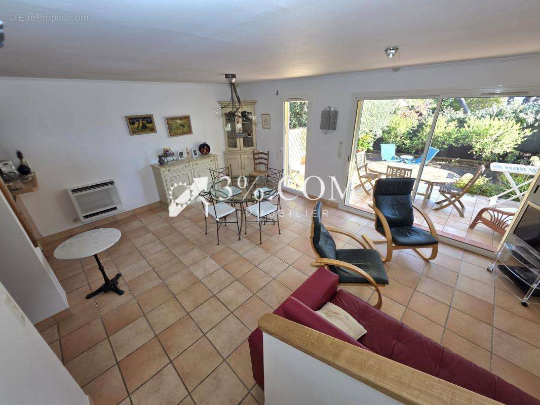 Charmante maison résidence avec piscine et aperçu mer - photo 4