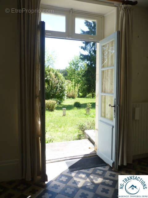 Maison à ENTRAINS-SUR-NOHAIN