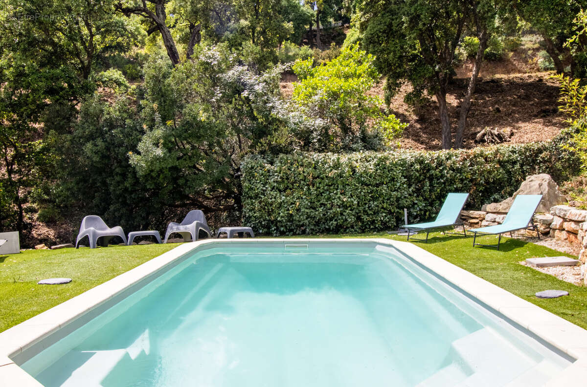 Maison à LA LONDE-LES-MAURES