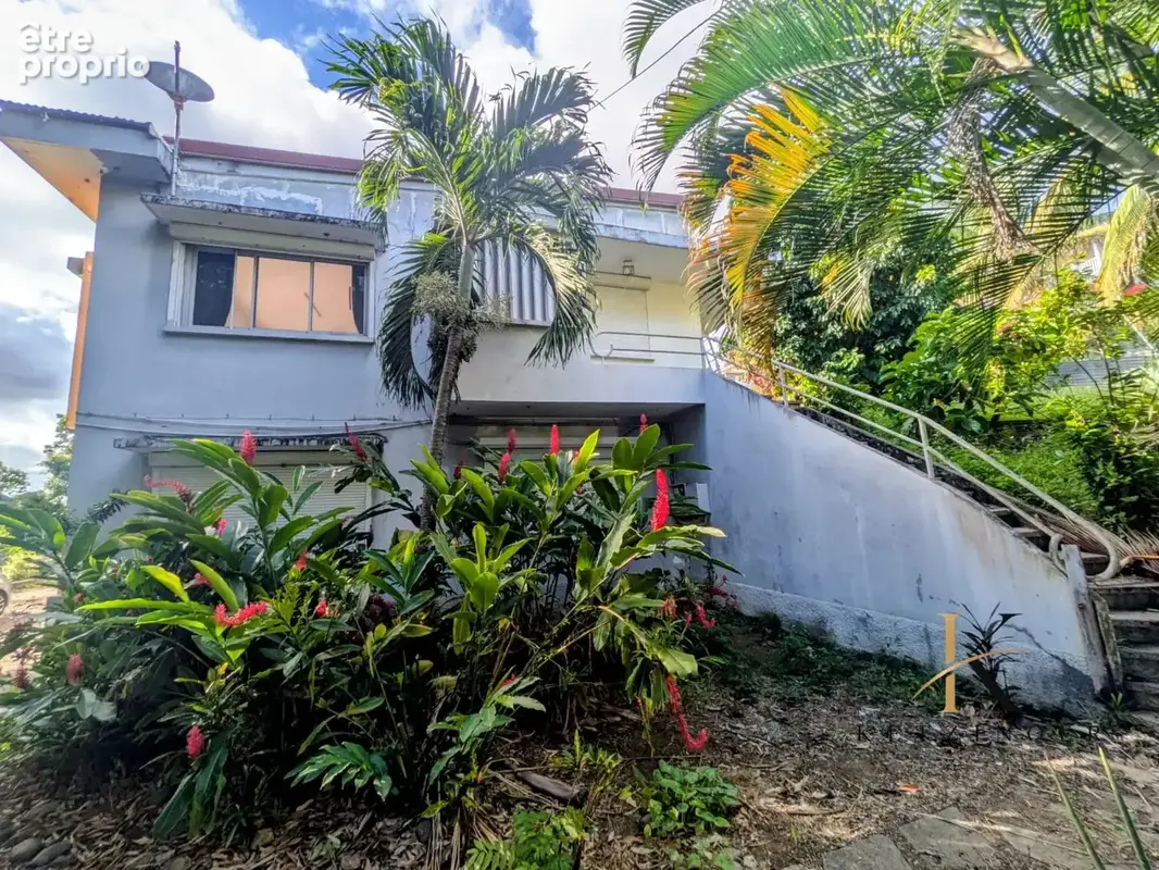 Photo Maison à Saint-Claude au prix de 600 000€
