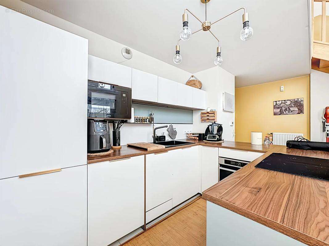 Appartement à L'ISLE-D'ABEAU