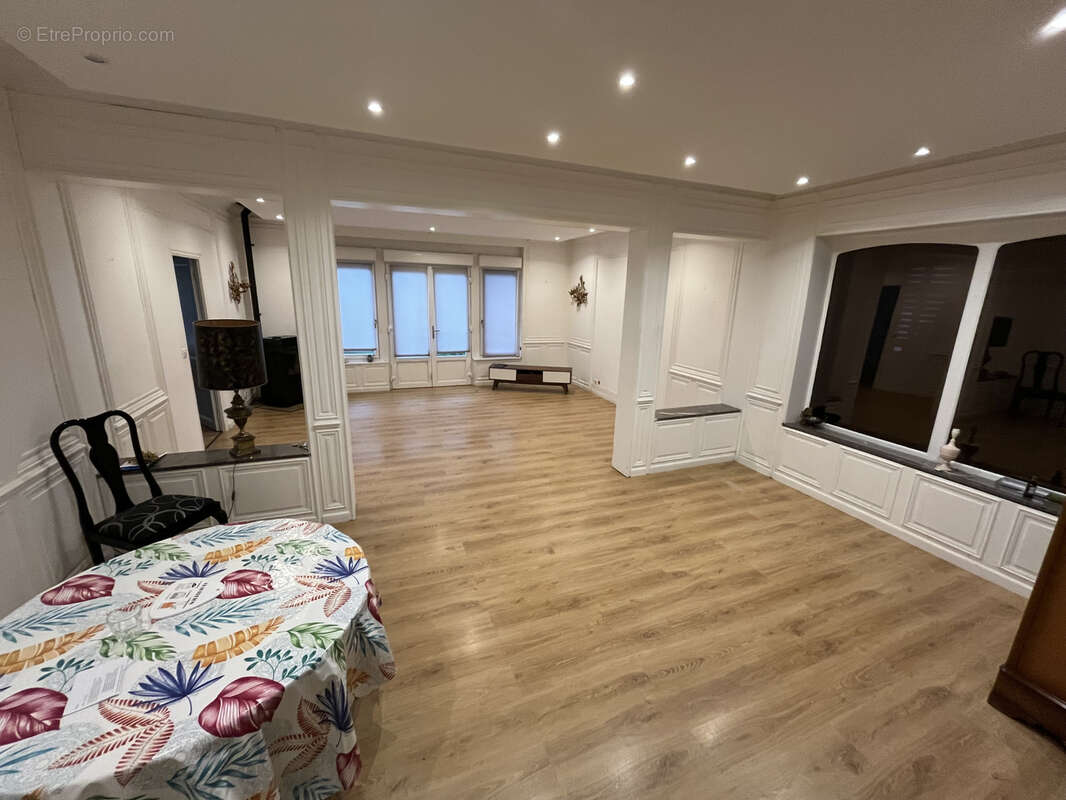 Local Commercial - Appartement - 429,5 m2 - photo 12