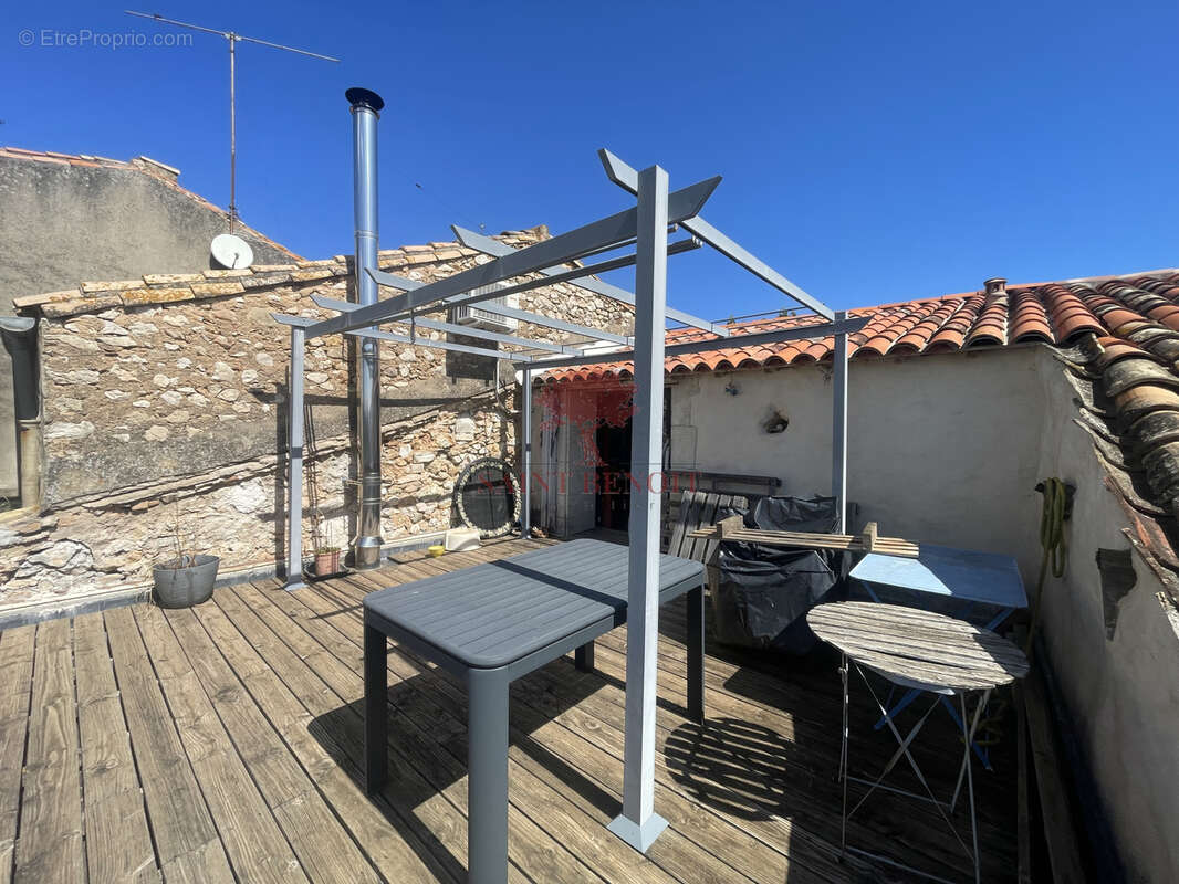 Maison à MONTPEYROUX