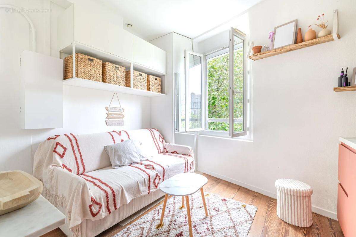 Appartement à PARIS-10E