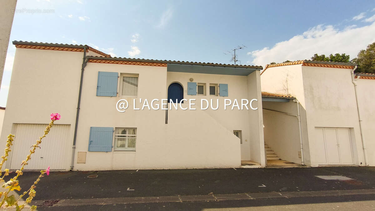 Maison à VAUX-SUR-MER