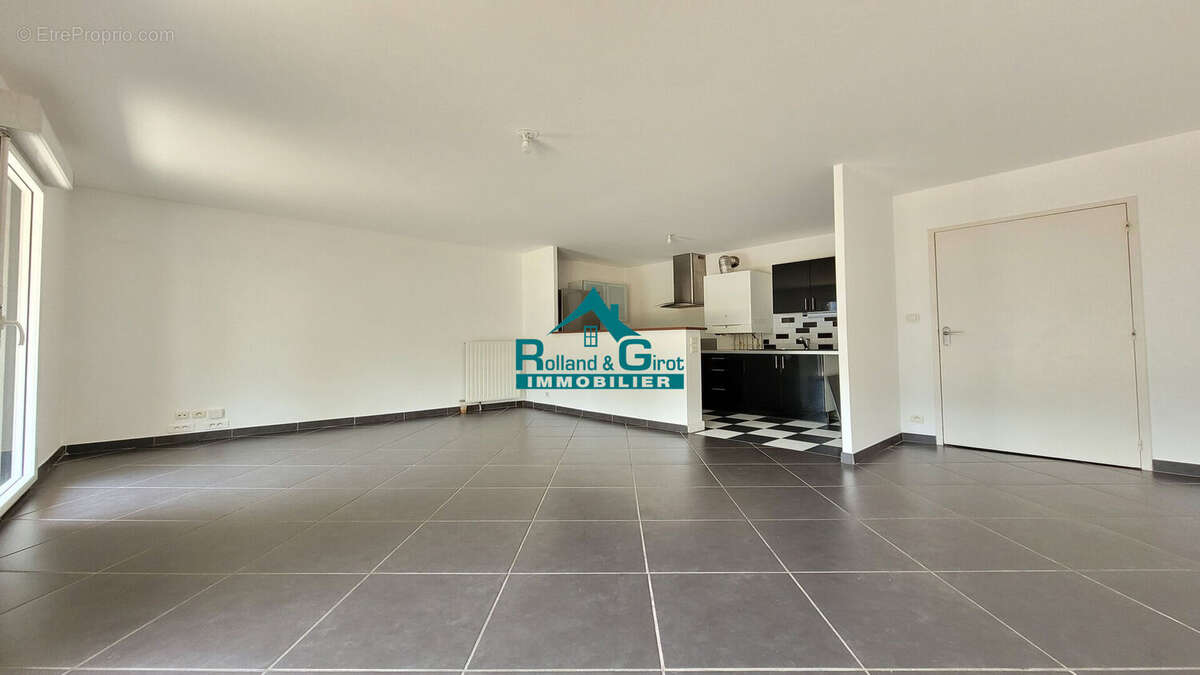 Appartement à NOYAL-SUR-VILAINE