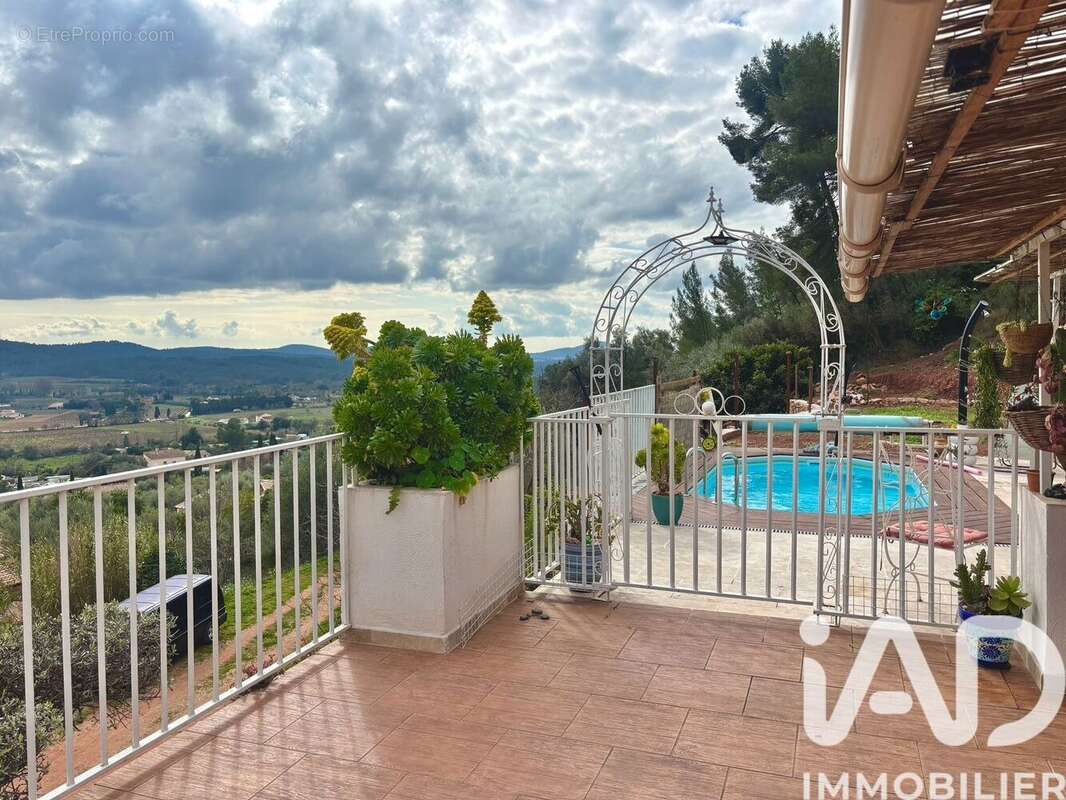 Photo 3 - Maison à CUERS