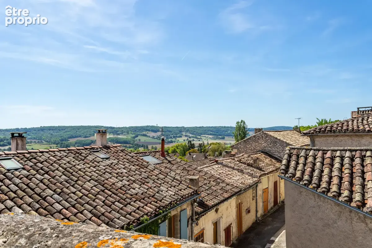 Maison de village en pierre avec jardin-cour et vue - photo 22