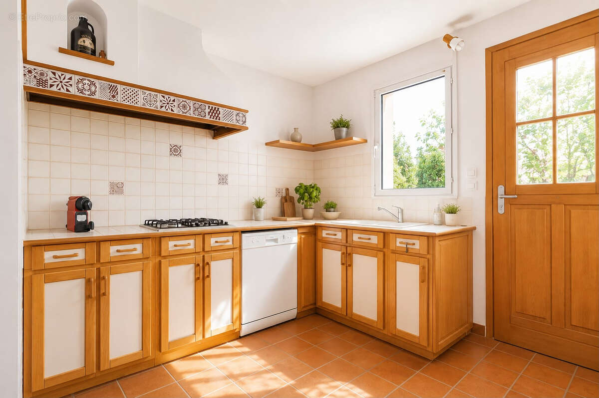 Maison à VELAUX