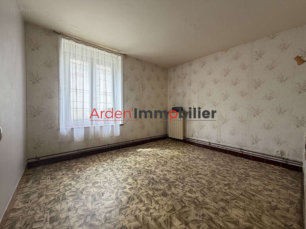 Maison à vendre  proche RETHEL - 6 pièces, 3 chambres, bon état - photo 7