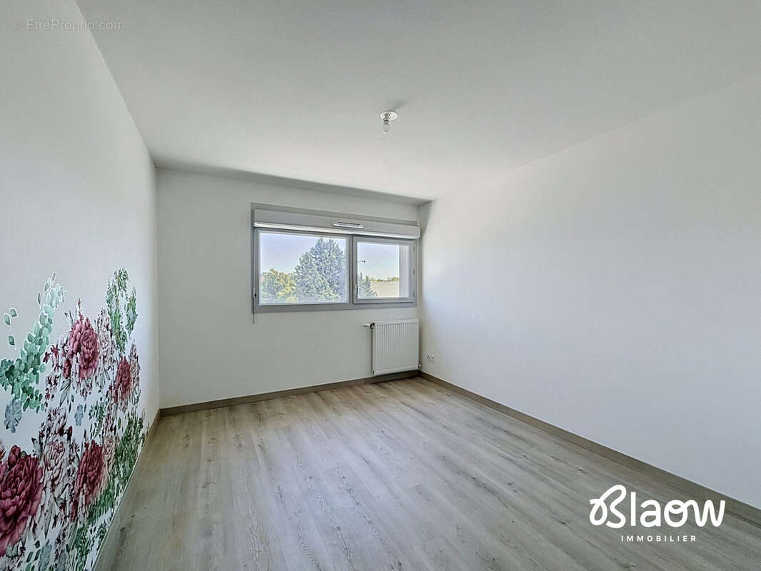 Appartement à MEYZIEU
