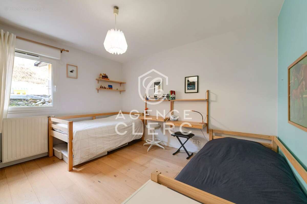 Appartement à VEYRIER-DU-LAC