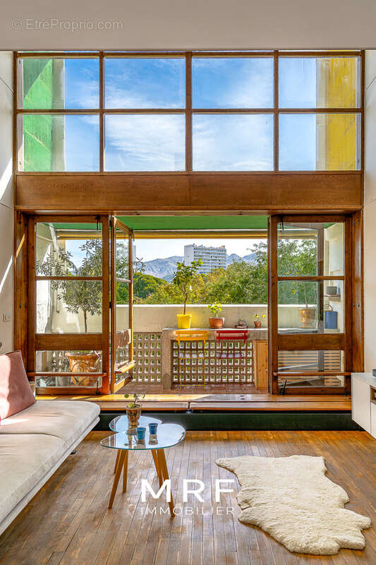 Appartement à MARSEILLE-8E