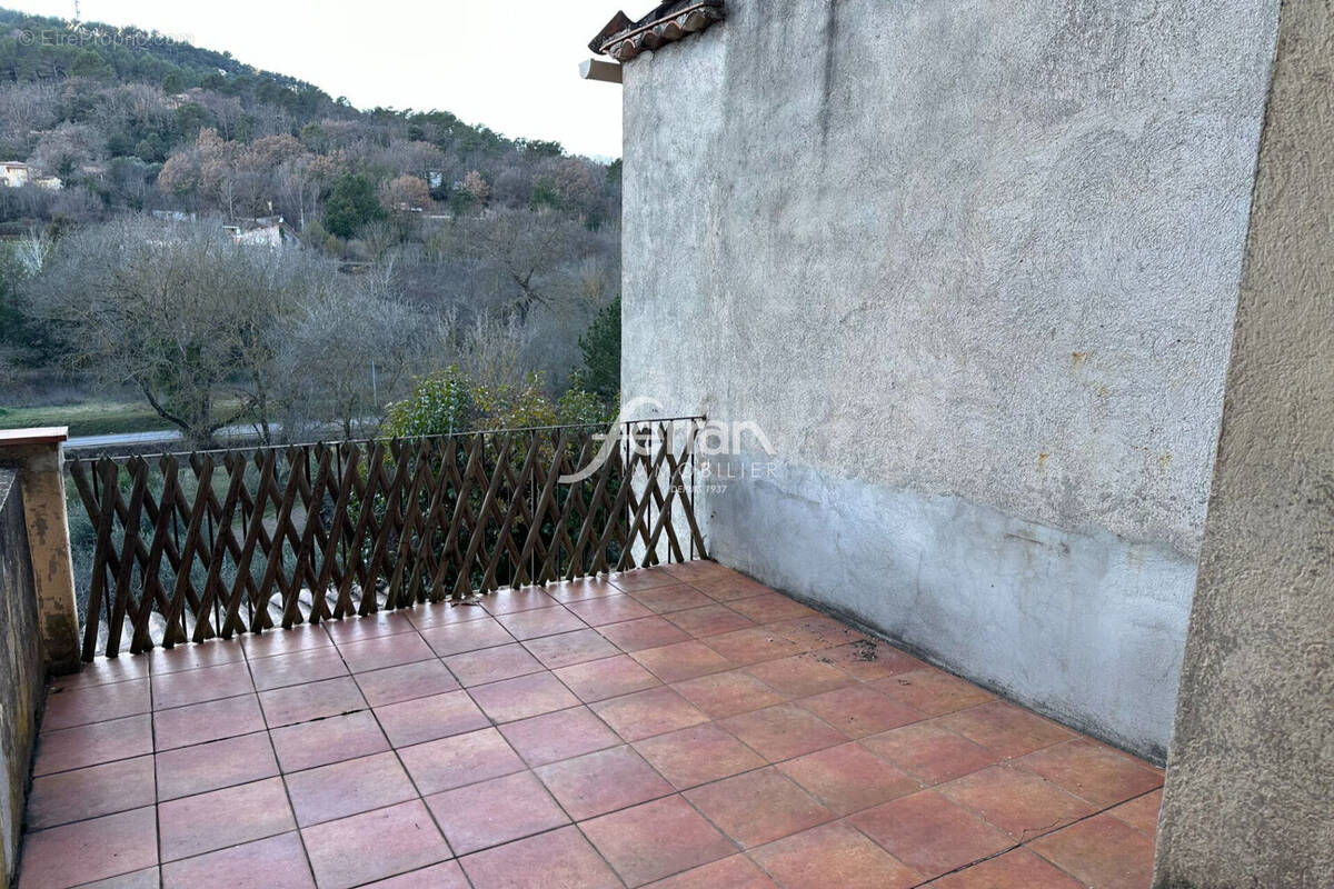 Maison à SALERNES