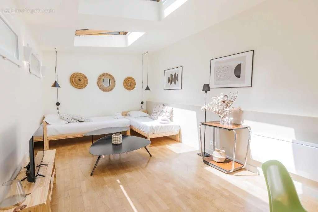 Appartement à PARIS-18E