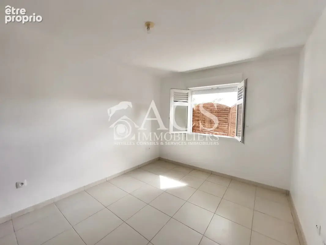 Appartement spacieux T3 dernier étage avec ascenseur   Emplacement idéal proche du CHU - photo 4