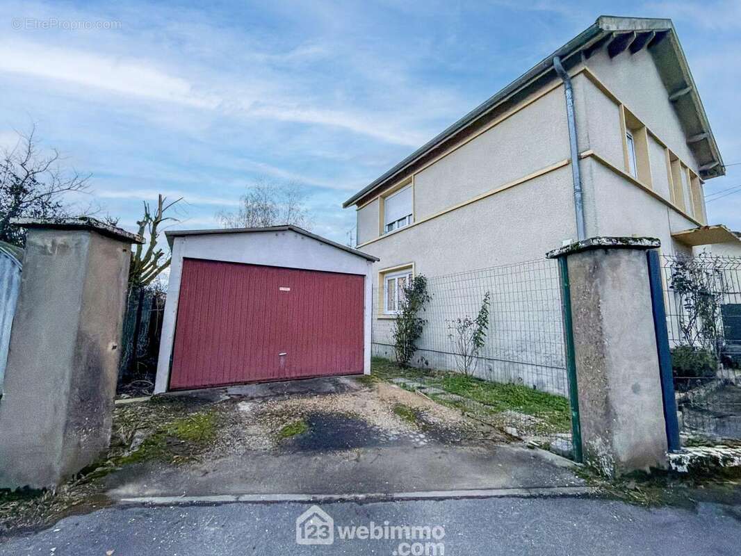 Maison à THIERVILLE-SUR-MEUSE