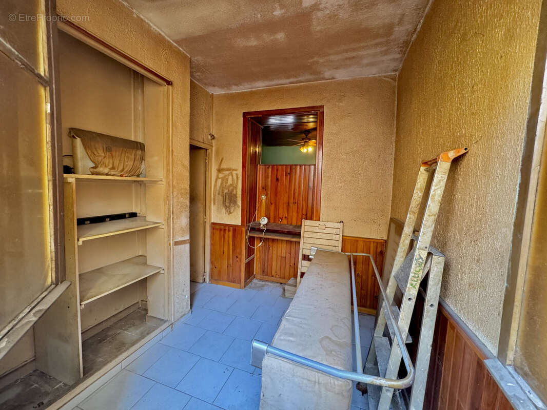 Appartement à MARSEILLE-5E