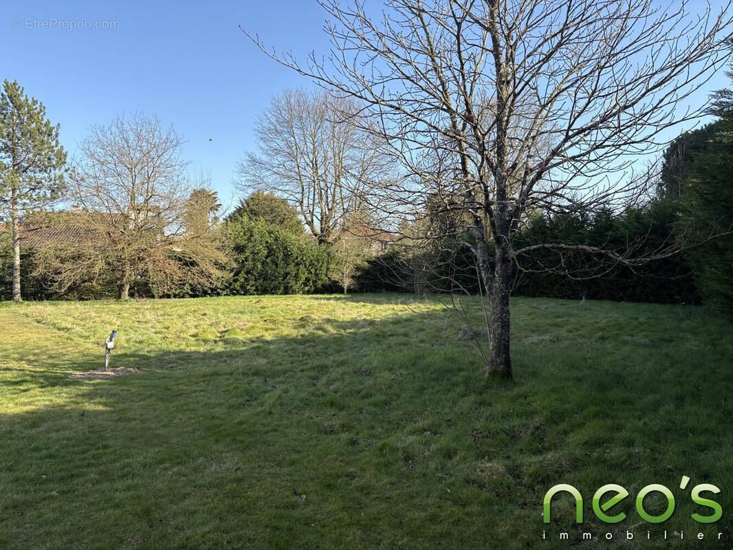 Terrain à LA RENAUDIERE