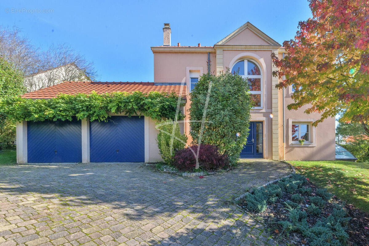 Maison à SCY-CHAZELLES