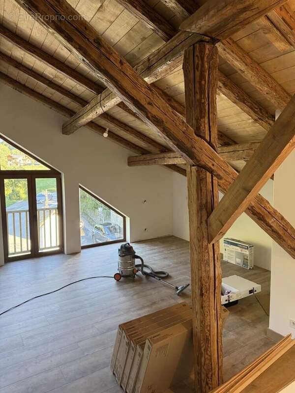 Appartement à LA PERRIERE