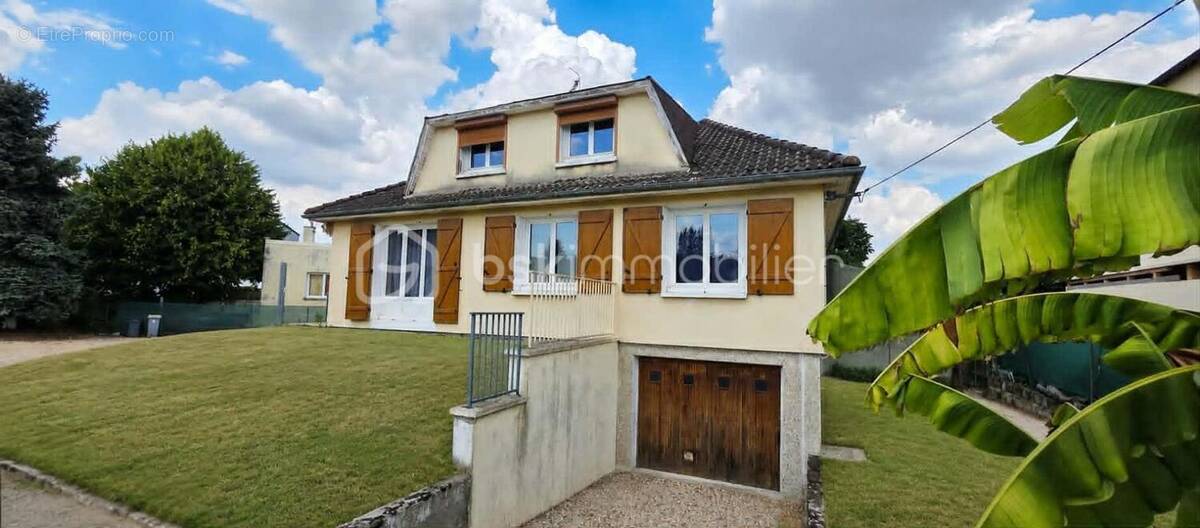 Maison 5 pièces 103 m² · à Sens · 103 m² · 184 000 €