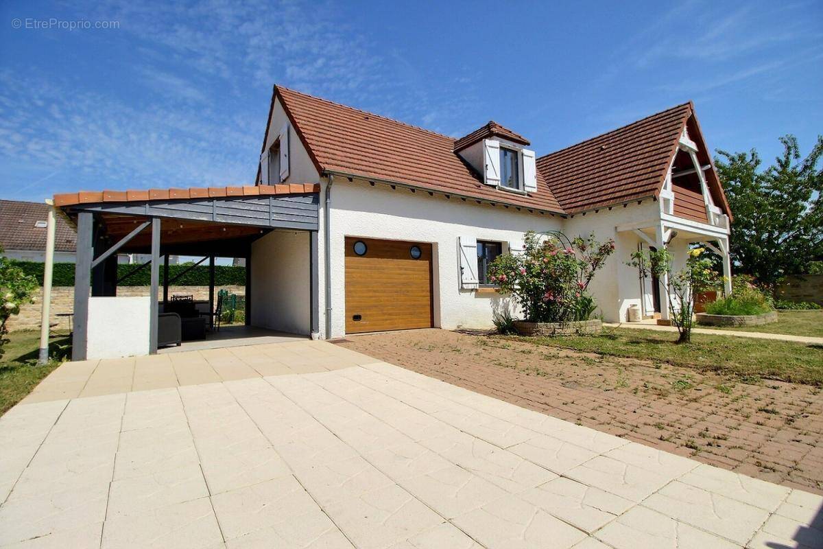 Maison à JANVILLE